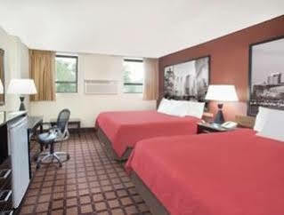 Hotel Super 8 By Wyndham Chicago Il Esterno foto